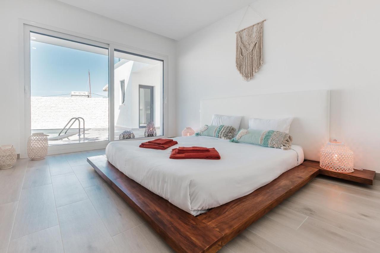 Beach Villa With Ocean View Лориньян Экстерьер фото