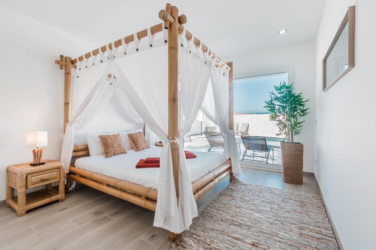 Beach Villa With Ocean View Лориньян Экстерьер фото